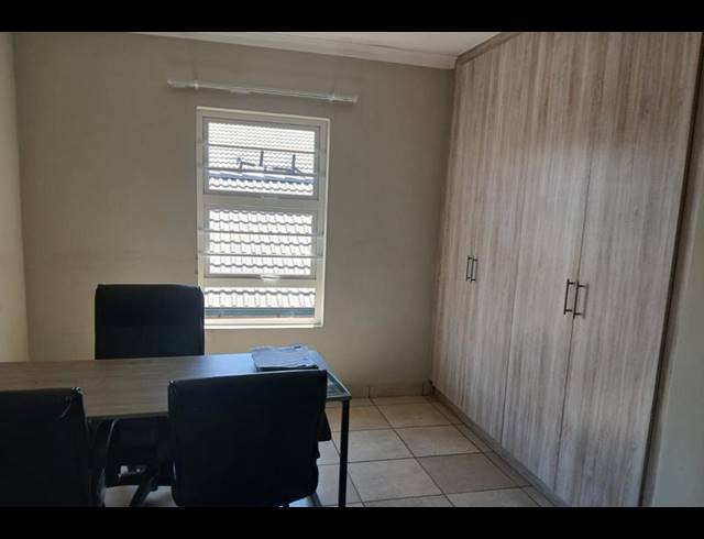 2 BEDROOM TOWNHOUSE FOR SALE IN PARKDENE